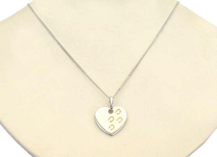 golden-hoofprints-on-my-heart3.jpg